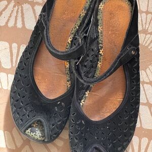 Jambu Black Cutout Flats